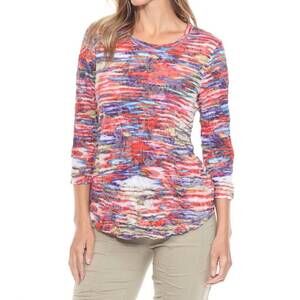 NEW CARINE radiant lines round neck top in radiant lines